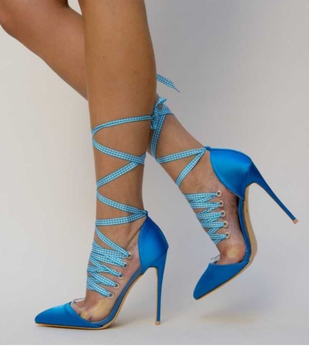 Pantofi albaştri satinați