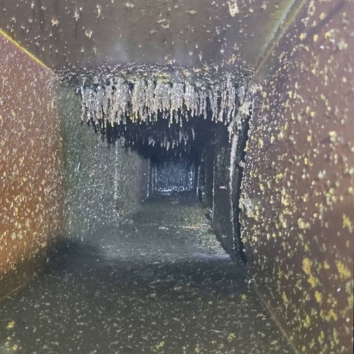 Чистка дымоходов,котлов , вентиляции .