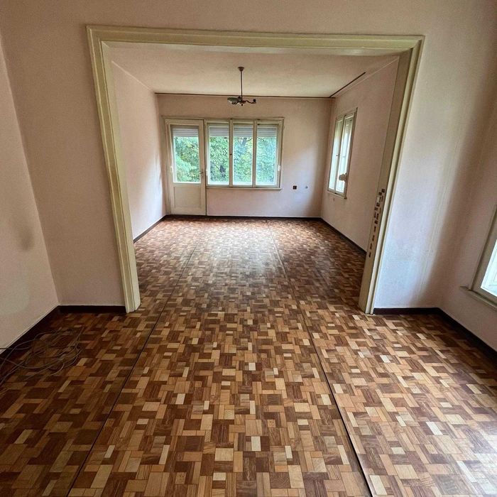 Продава се Етаж от къща в Асеновград - 100 кв.м за 1750 €/кв.м - Снимка #3