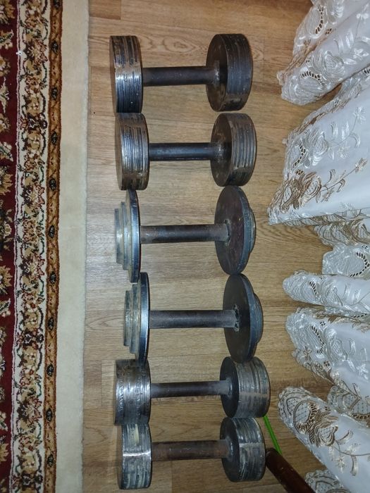 Гантели разные..
