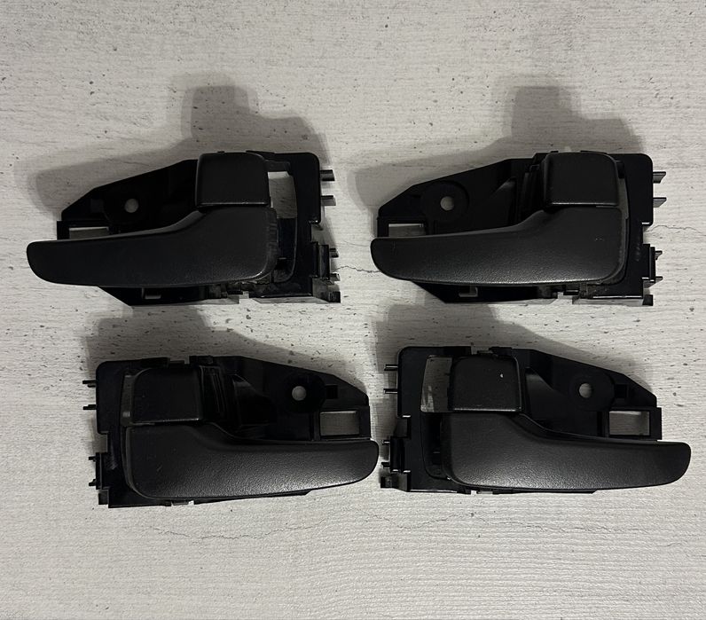 Ручка двери внутренние Mitsubishi Outlander