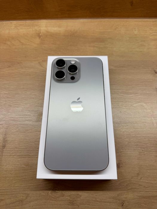 iPhone 15 Pro Max 256 GB, Natural Titanium, liber de rețea