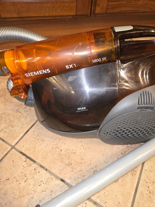 Прахосмукачка SIEMENS SX1 1800w
