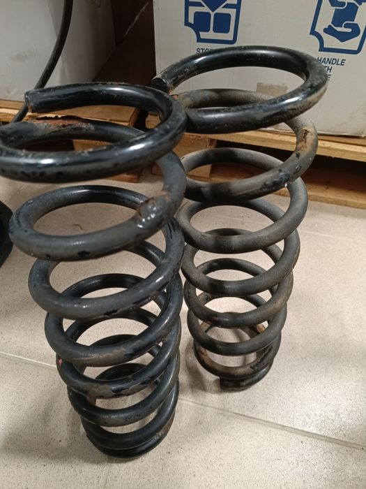 Задни пружини за Мицубиши Олтленде 2  усилени