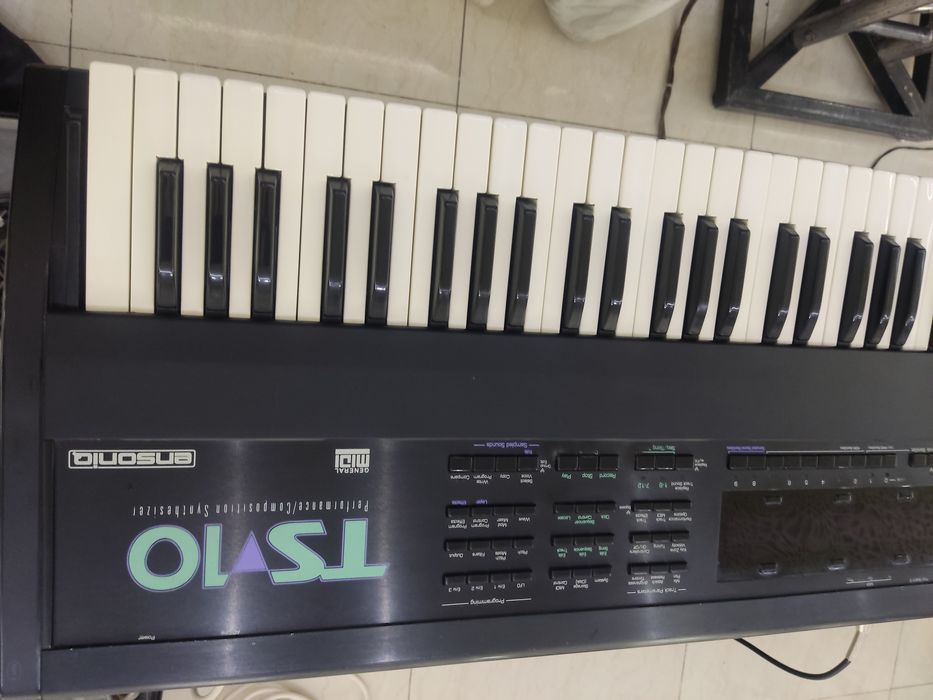 Ensoniq Ts-10 klavish