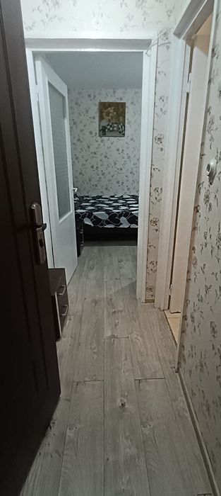 Închiriez garsonieră in Malu Roșu