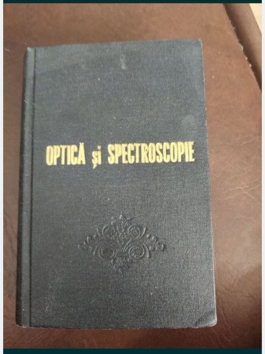 Probleme de optica și spectometrie
