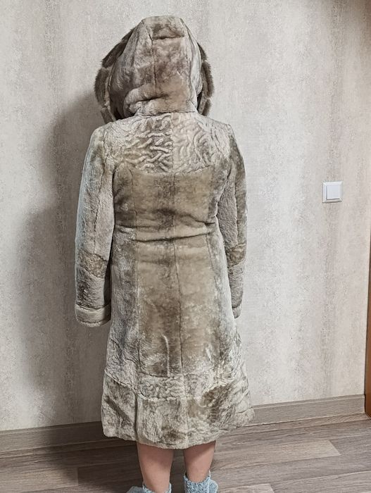 Продам шубу Натуральная. Мутон.