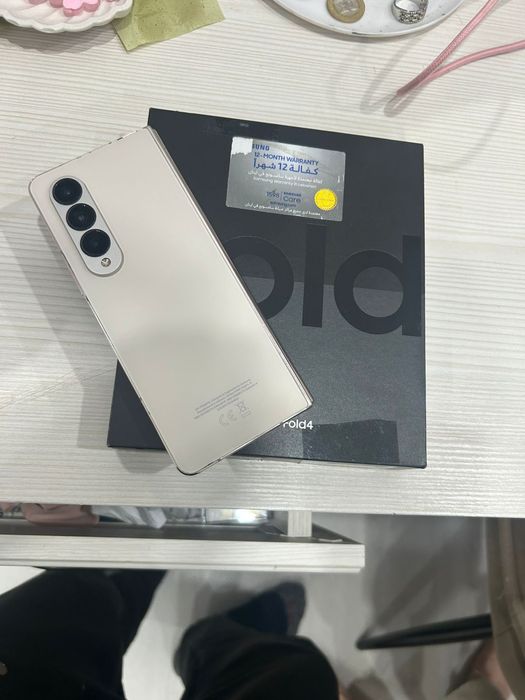 Самсунг фолд 4 в идеале