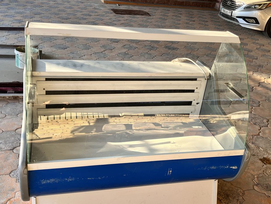 витренный холодильник