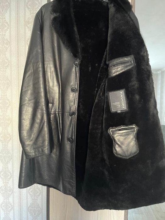 Мужское кожаное пальто