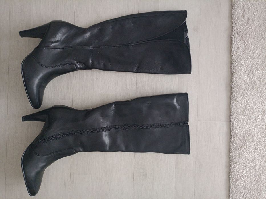 Vând cizme dama,noi,mărimea 41.