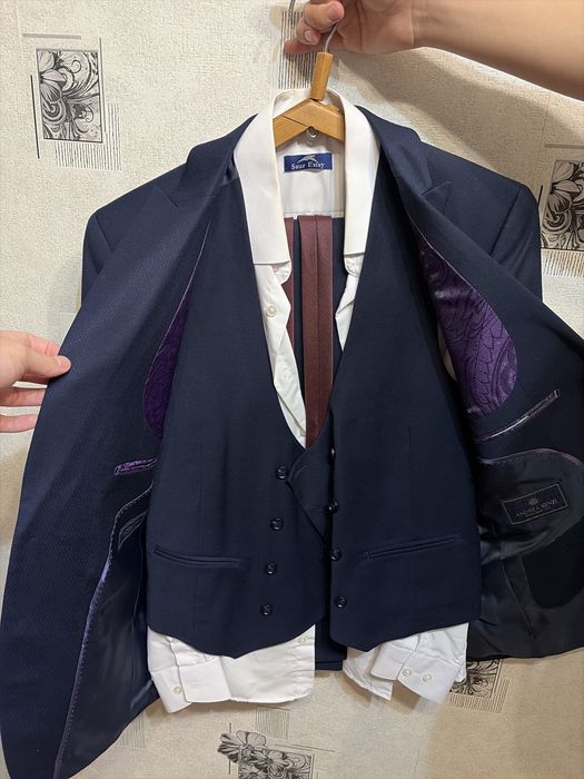 Костюм сатам срочно