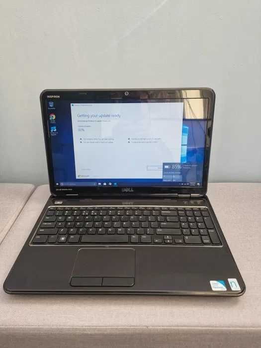 Laptop Dell Inspiron n5110 Windows 11 licenta i5 8GB RAM SSD Sams 500G
