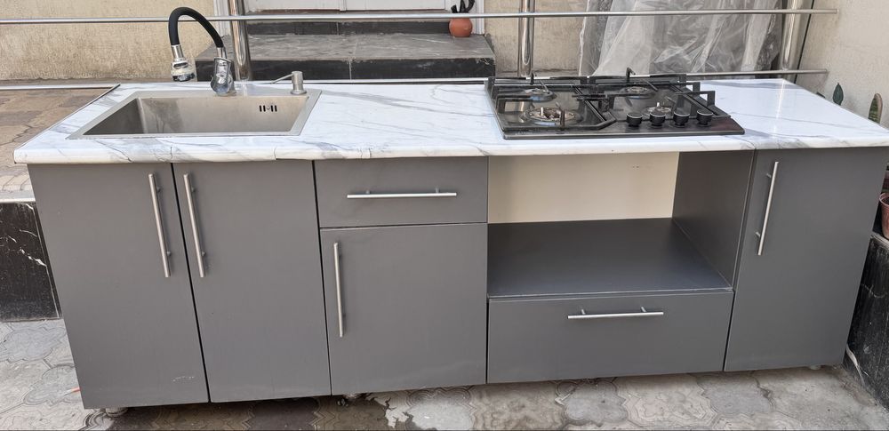 Срочно Ошхона мебел жихози сотилади