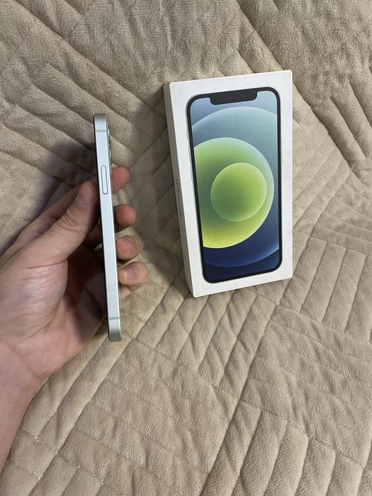 Продам телефон Айфон 12  5G  64Gb