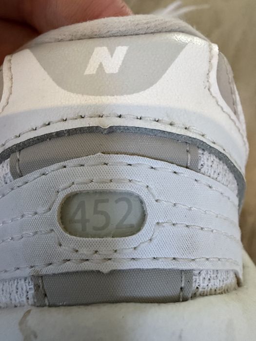 Оригинални маратонки  New balance -- бели
