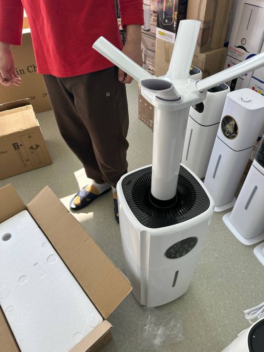 Увлажнитель воздуха. Мощный.Uvlajnitel. Air humidifer