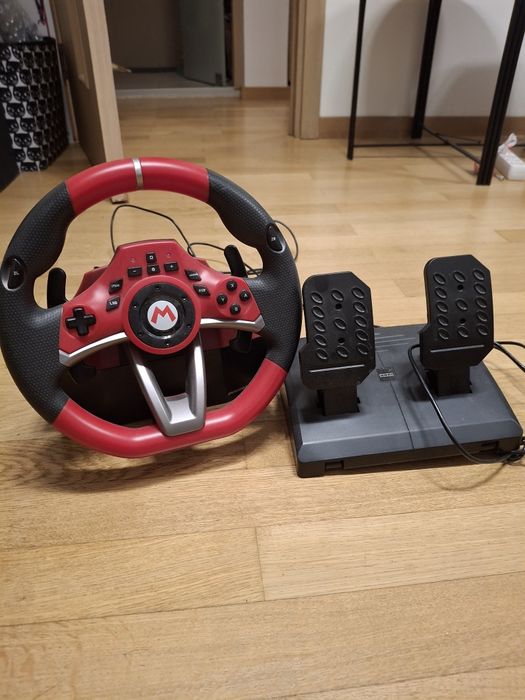 Vând urgent volan Nintendo Switch Mario Kart,Hori!