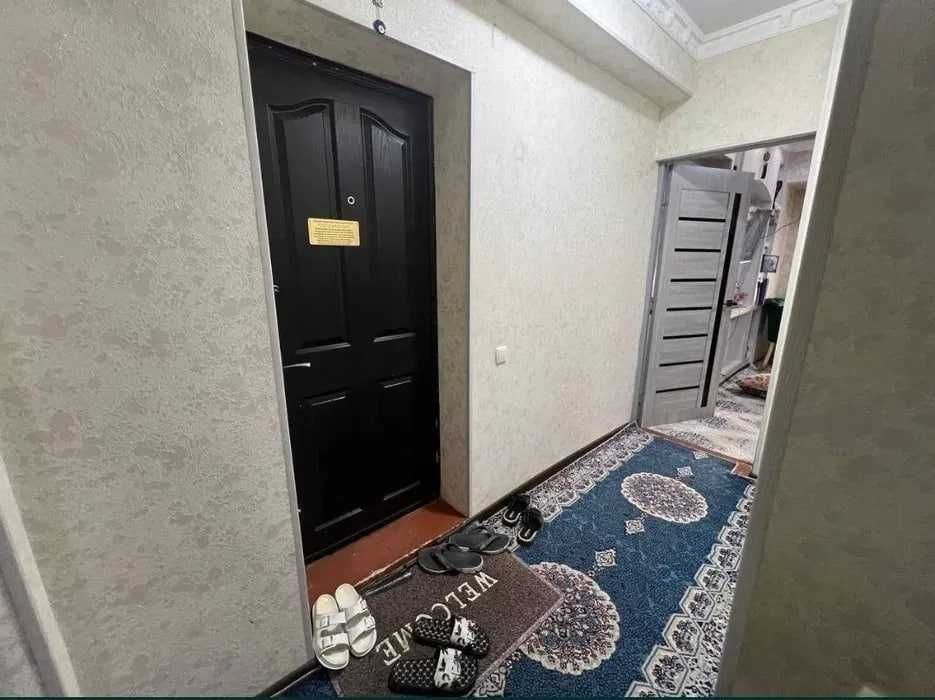 Юнусабад   2-хона 1-этаж/4. Кирпичный 57 м2. Срочно