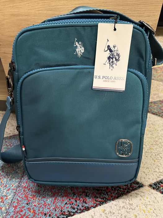 Мъжка чанта с дълга дръжка