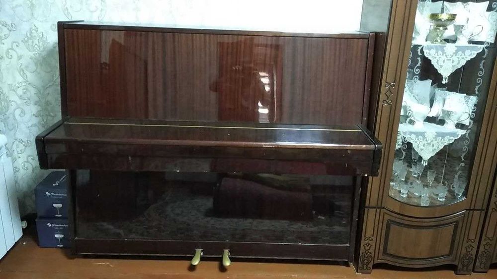 Продается пионино