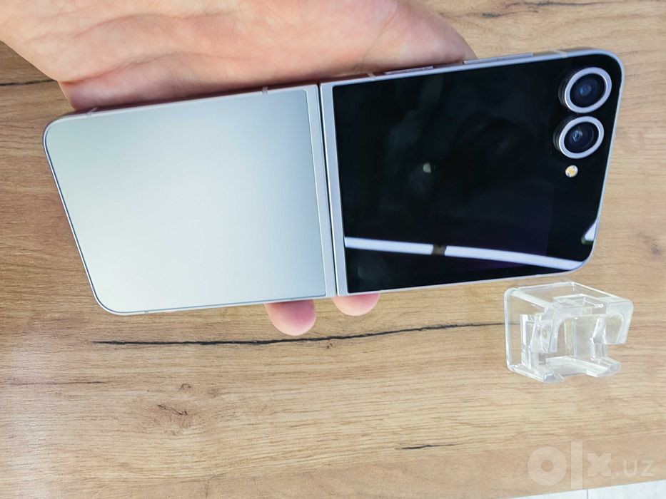 Samsung Galaxy Flip 6