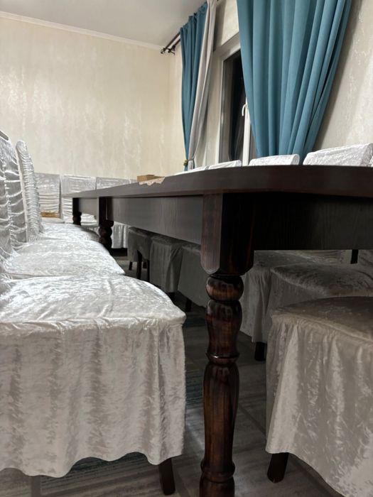 Стол 4метра…..