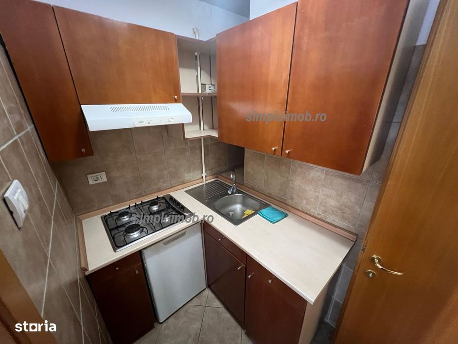 2 Camere Pretabil Birou Zona Armeneasca