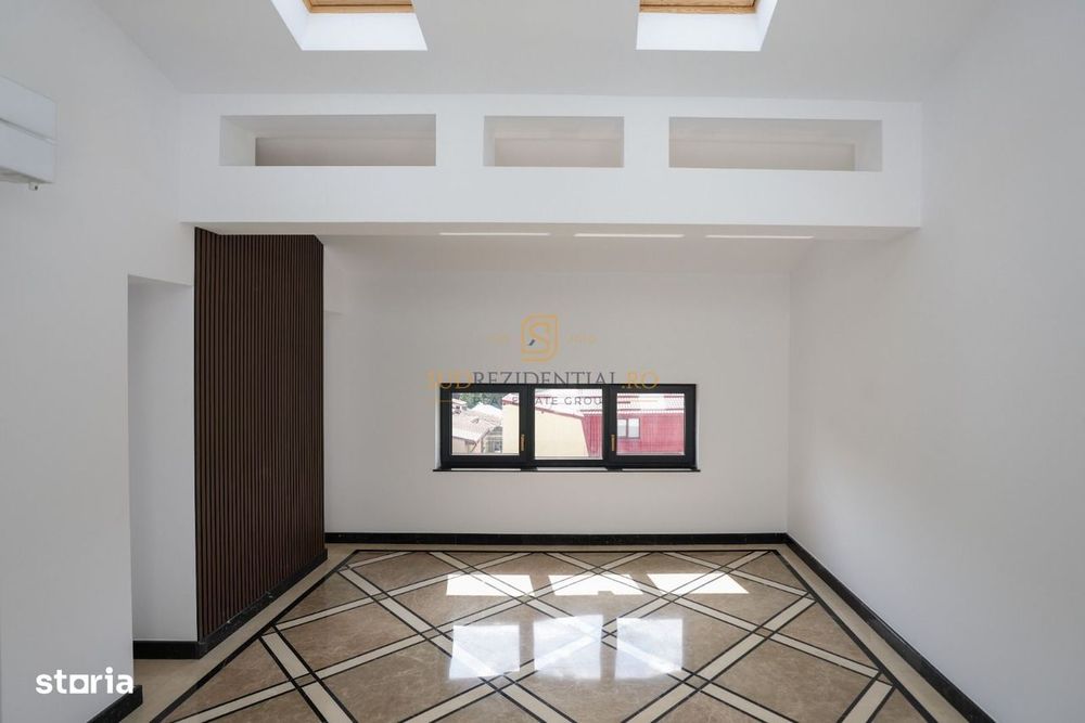 Apartament tip duplex, ideal birouri, 7 camere, Zona Parcul Carol