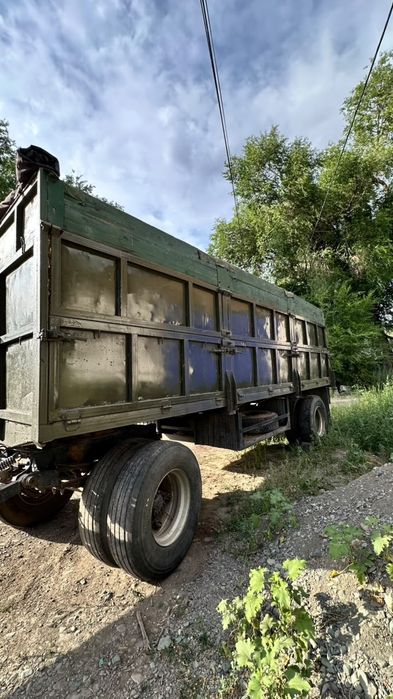 Прицеп сатылады.