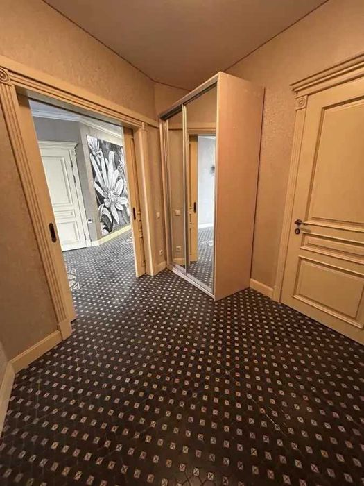 Дава се под наем Двустаен апартамент в София, Зона Б-18 - 58 кв.м за 663 € - Снимка #2