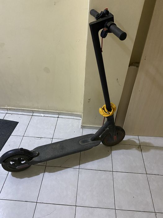 Самокат электро в отличном состоянии