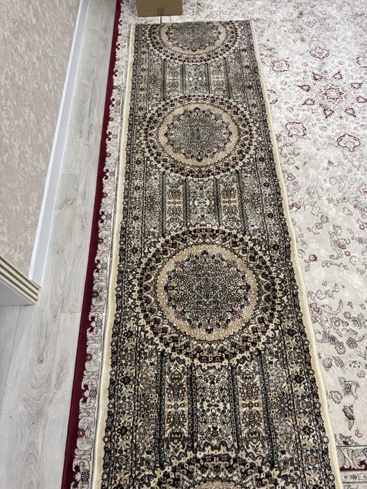 Продам два ковра (дорожки)