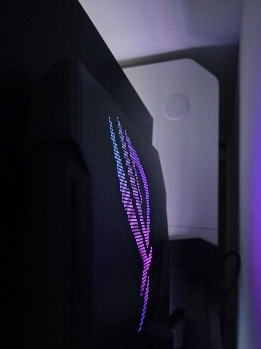 Monitor 4k True Black Oled Asus XG32UCWG