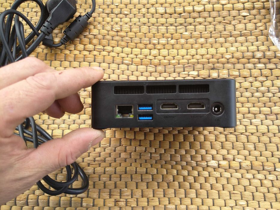 Микро компютър Beelink SER R3 AMD