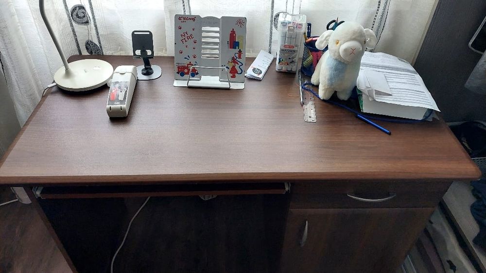 Стол ученический