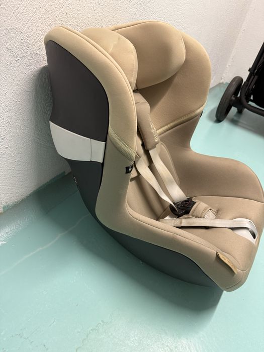 Cybex Sirona M2 i-Size детско столче и база