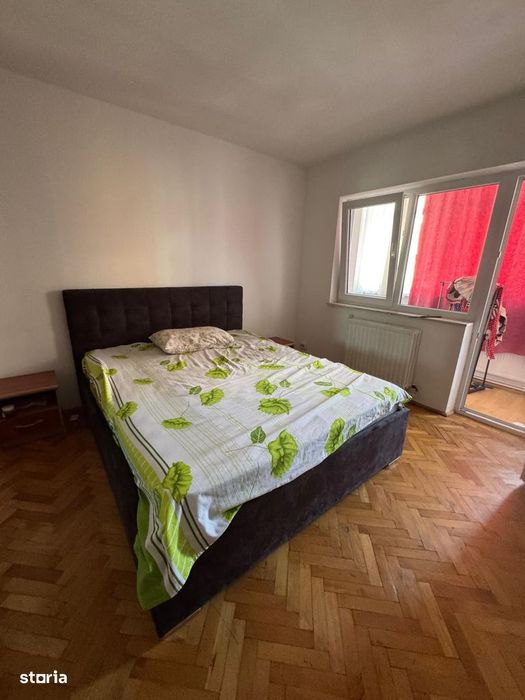Apartament cu balcon/ 2 camere/ Zona Centrala / — fotografia 1