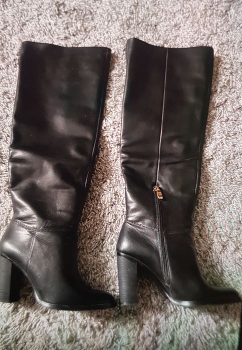 Продам зимние сапоги