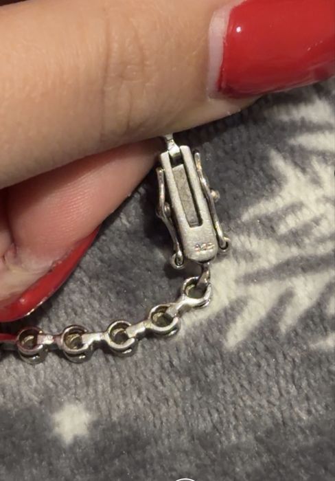 Сребърна тенис гривна