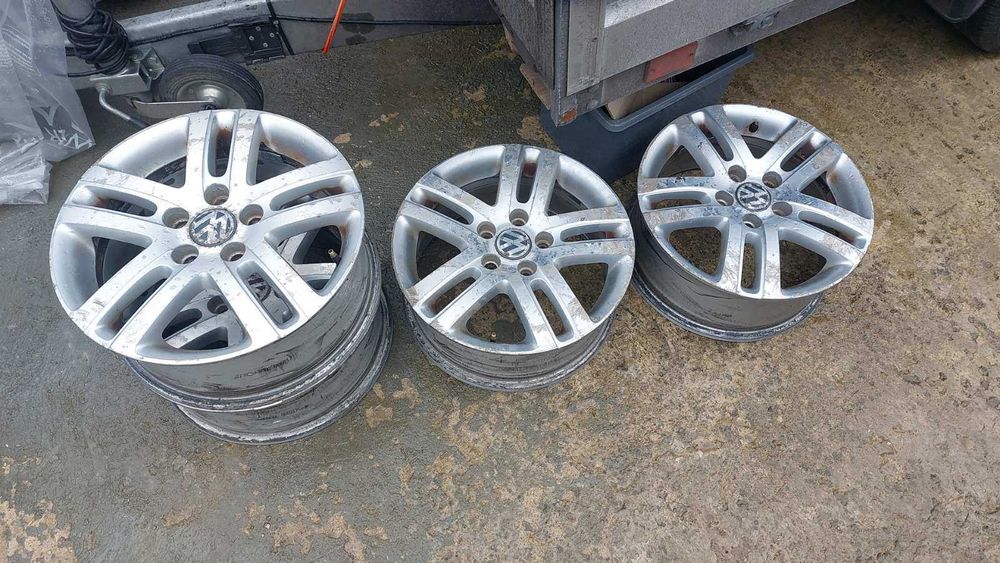 Продавам джанти 16 цола за голф 5