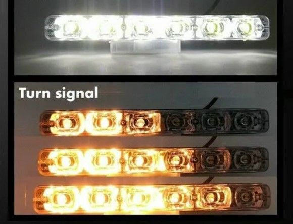 LED DRL дневни светлини с вграден бягащ мигач 12-24V