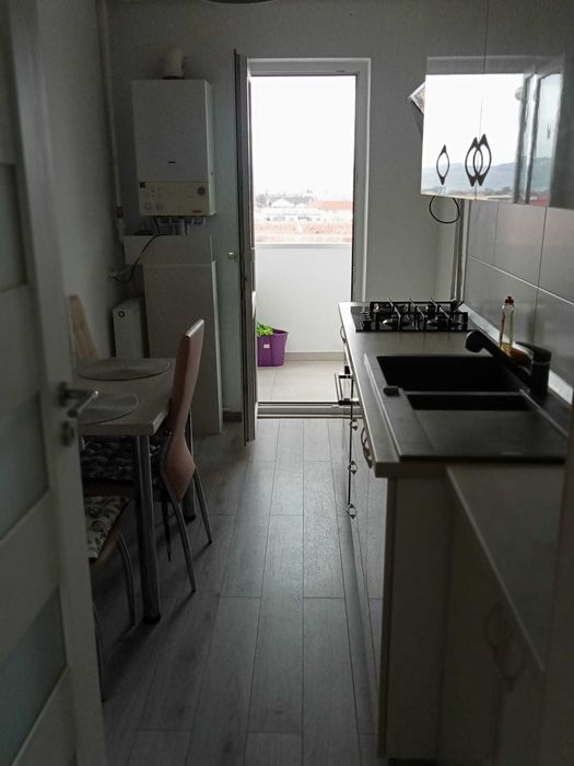 Închiriez Apartamente in Regim Hotelier 1/2/3 camere sau 2/3 ore