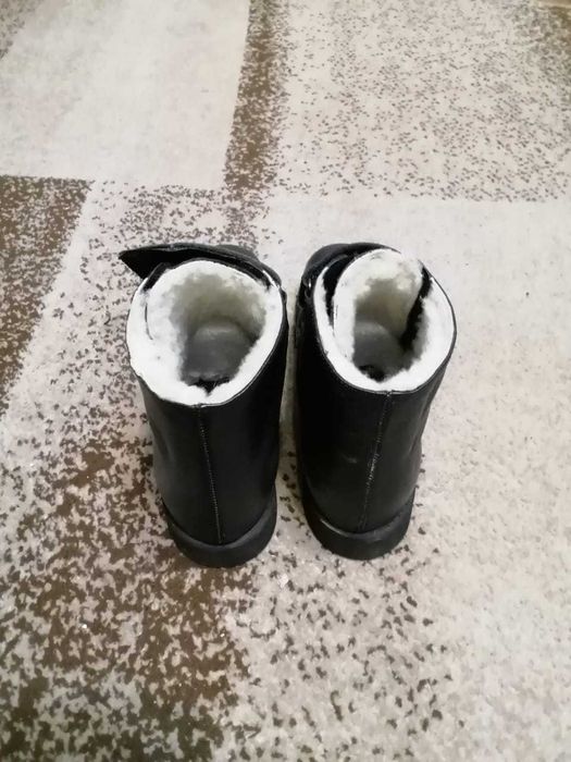 Срочно продам обувь