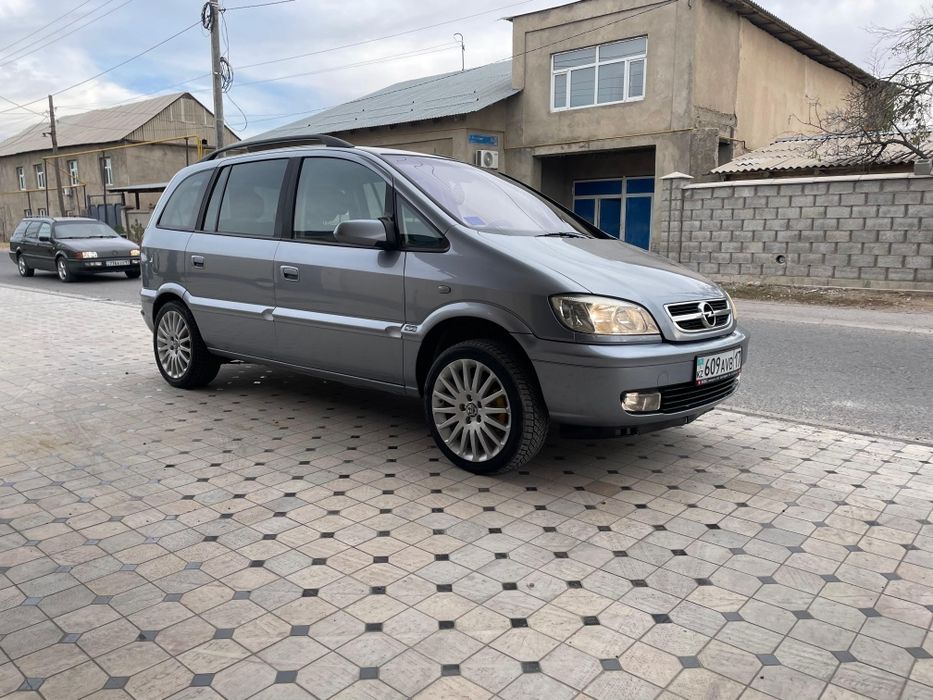 Опель зафира 2005 год