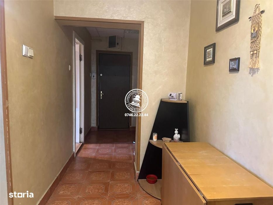 Apartament 4 camere  de vanzare  Pacurari,