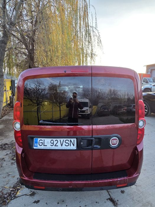 Fiat Doblo Maxi Lung 5 locuri autoutilitara