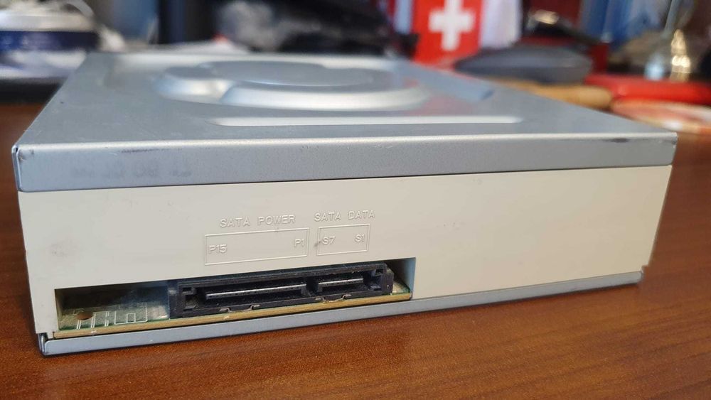 TEAC DV‑W524GS – DVD Writer – stare impecabilă, folosit foarte puțin