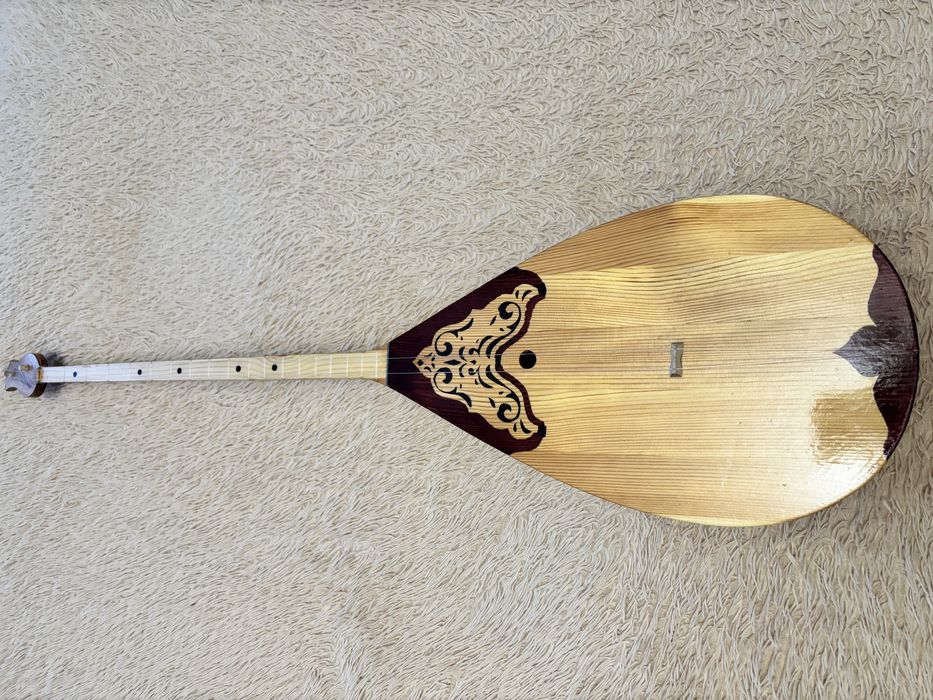 Продается домбыра